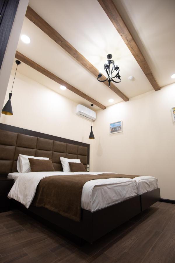 Boutique Living Hotel Erivan Dış mekan fotoğraf