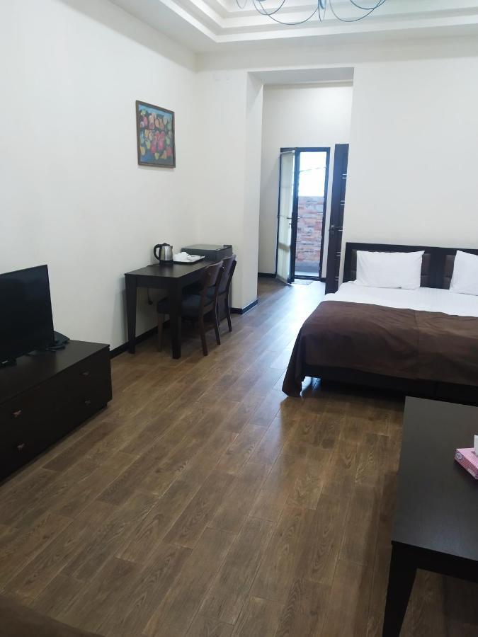 Boutique Living Hotel Erivan Dış mekan fotoğraf