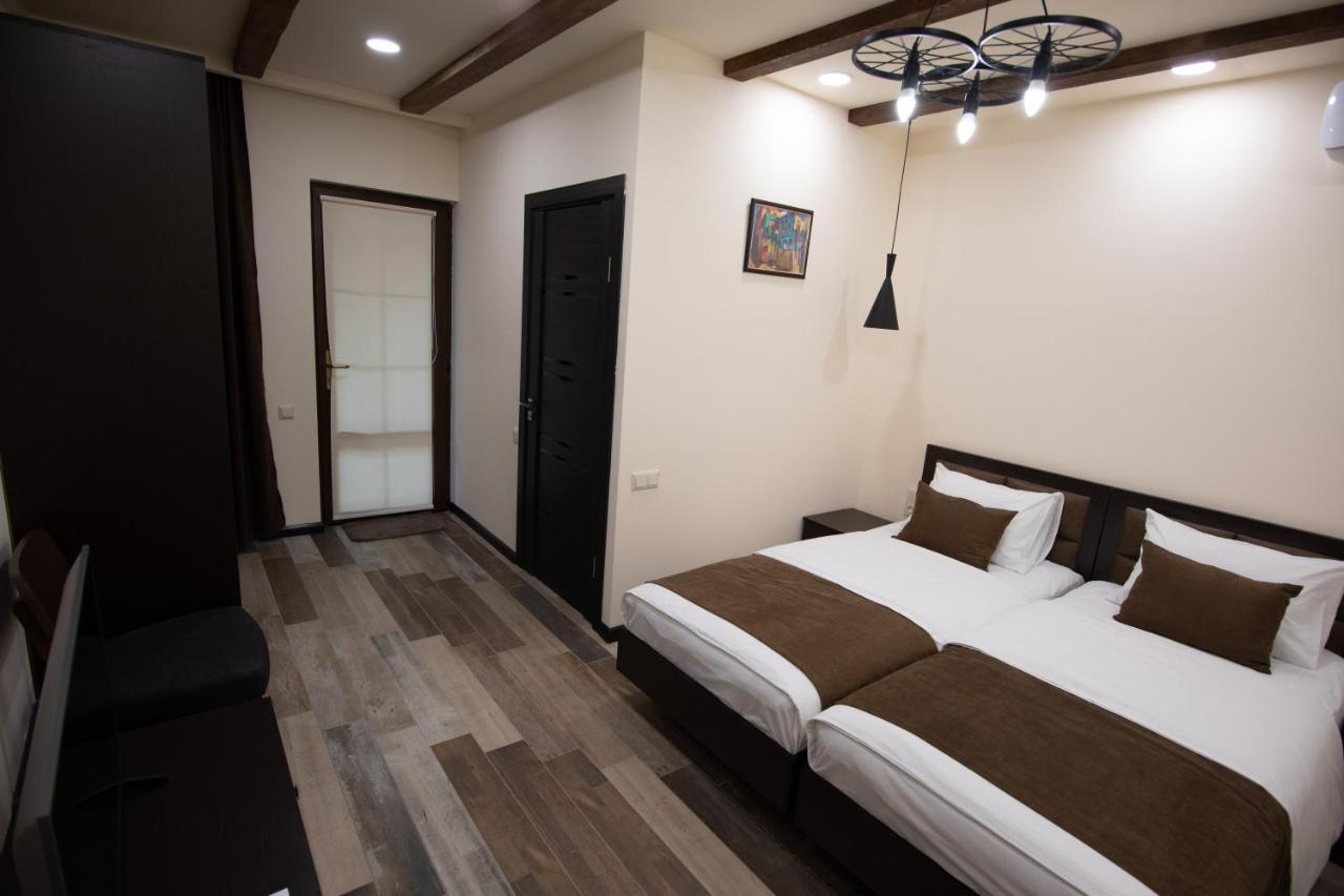 Boutique Living Hotel Erivan Dış mekan fotoğraf